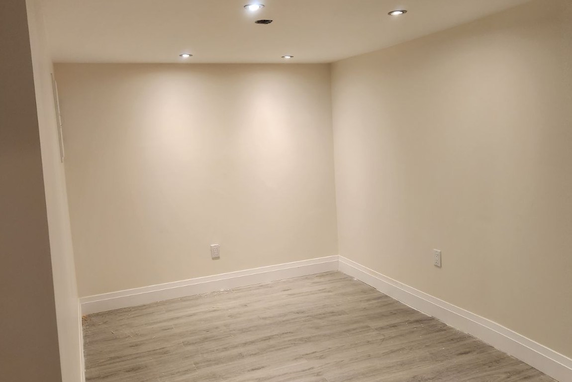 Large Bedroom