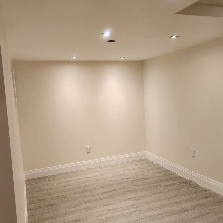 Large Bedroom